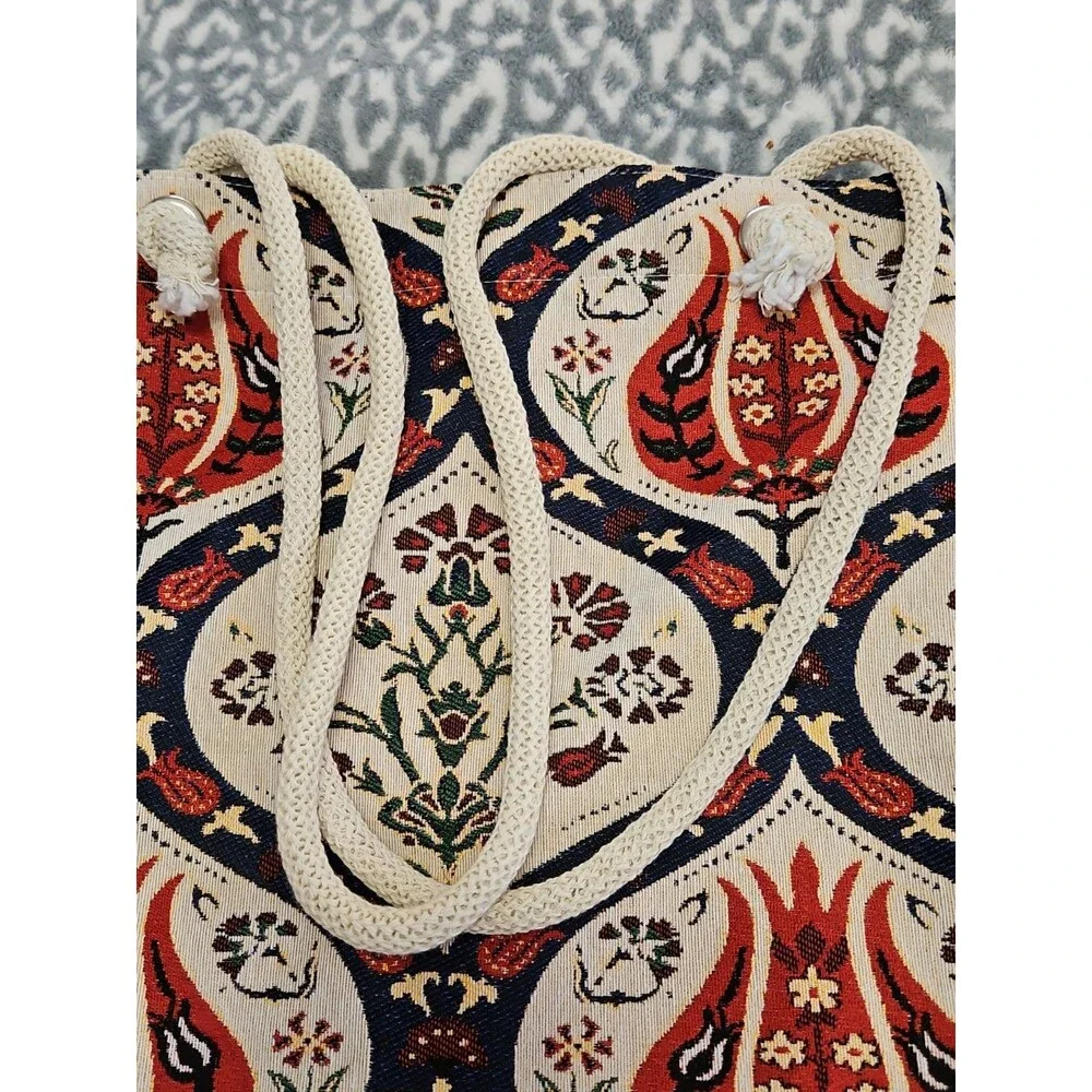 Traditional Turkish Tulip Pattern Tapestry Tote Bag Red & White NWOT